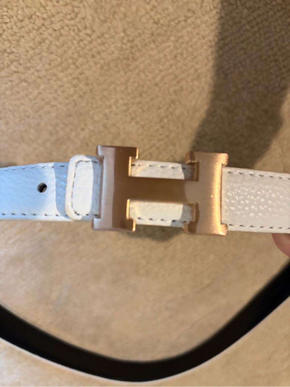 White Leather Belt with Rose Gold H Buckle never worn - Picture 2 of 2